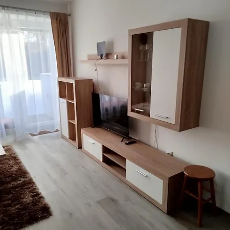 Hurbanova With Garage And Selfcheck-in, Near Tatras * Poprad